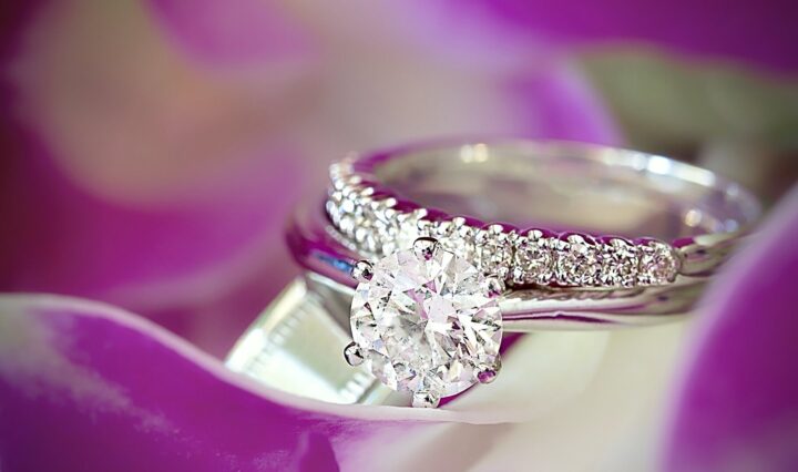 eternal sparkles - cocktail rings