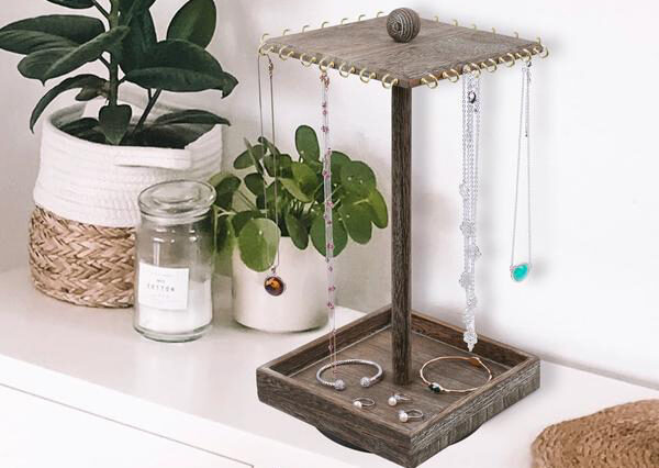 Rotating jewelry organizer from Nile Corp
